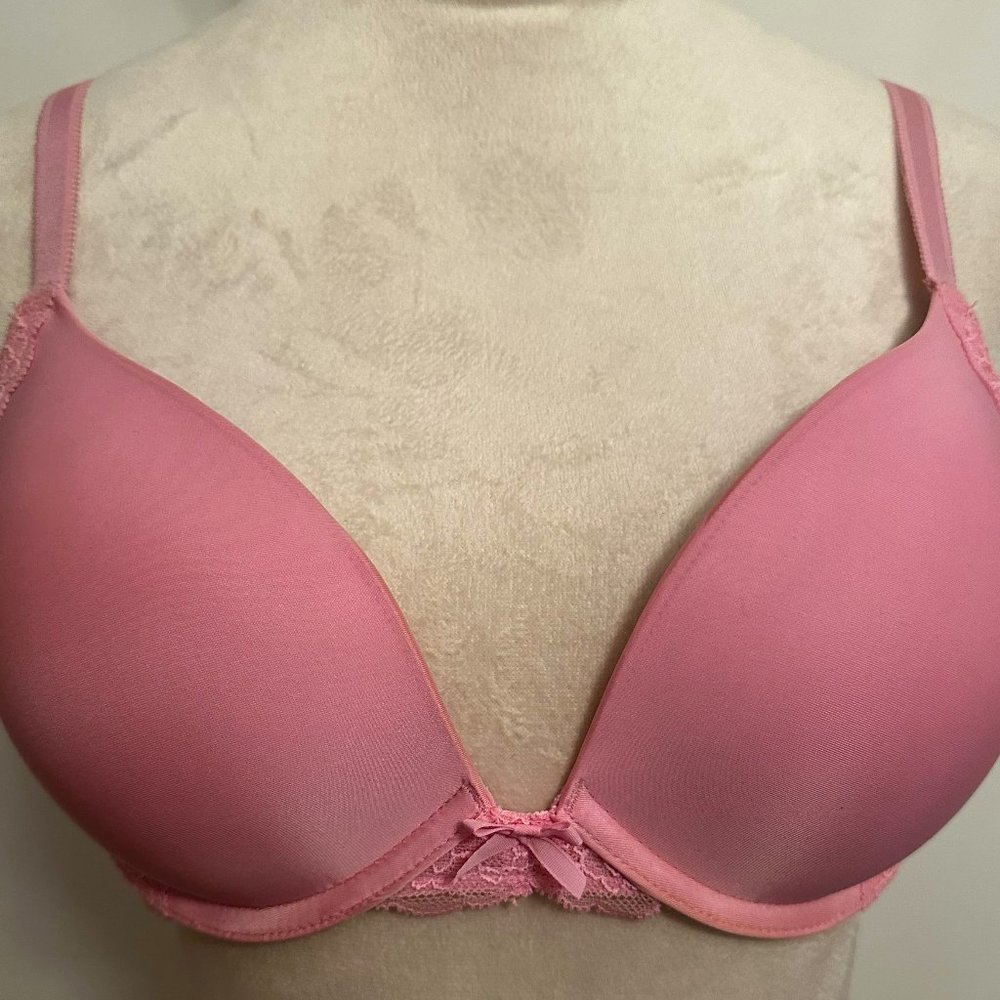 Victoria's Secret Very Sexy Push-Up Lace and Smooth - Bubblegum Pink 32DD
